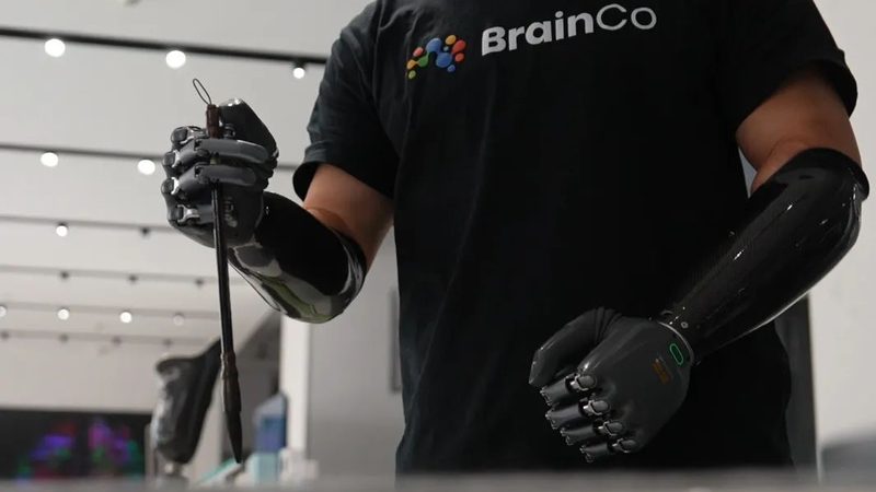 技术实力是选择靠谱系统集成商的关键。可以从以下几个方面进行评估：